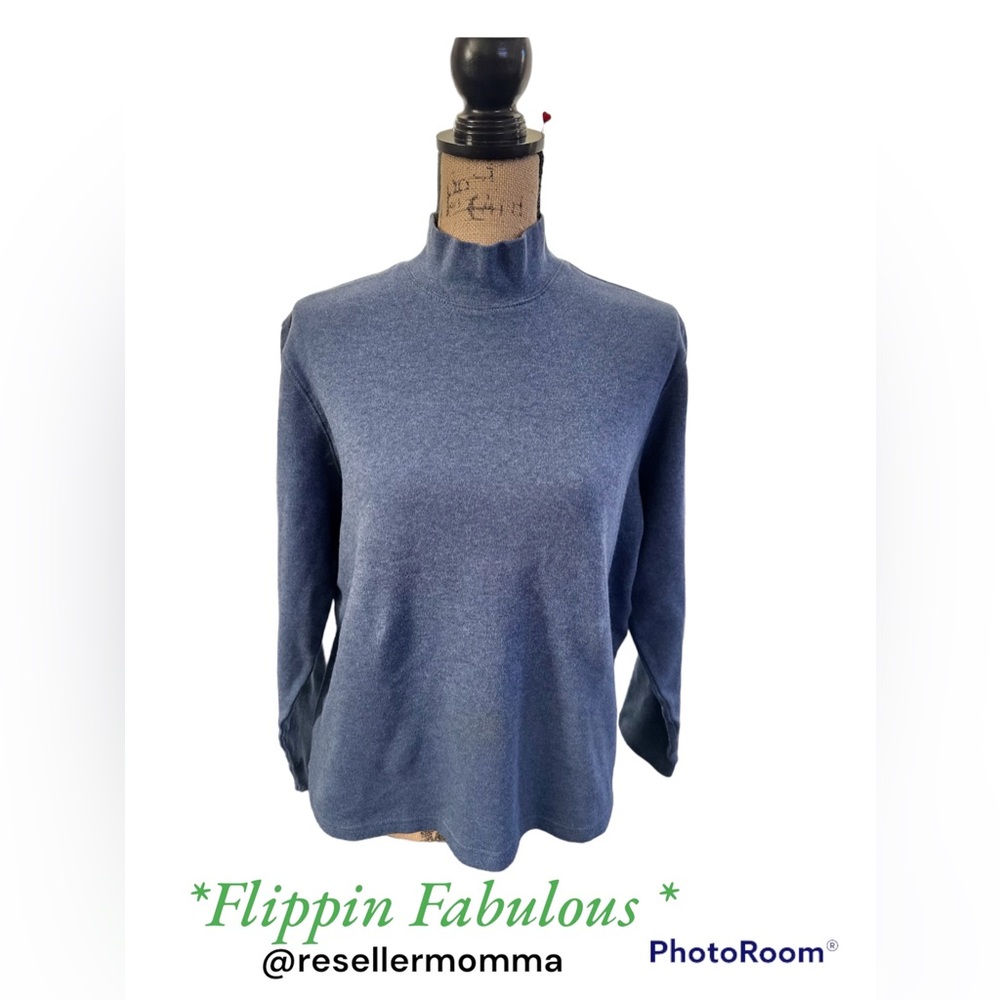 Karen Scott ~denim blue Turtleneck (Size Large)